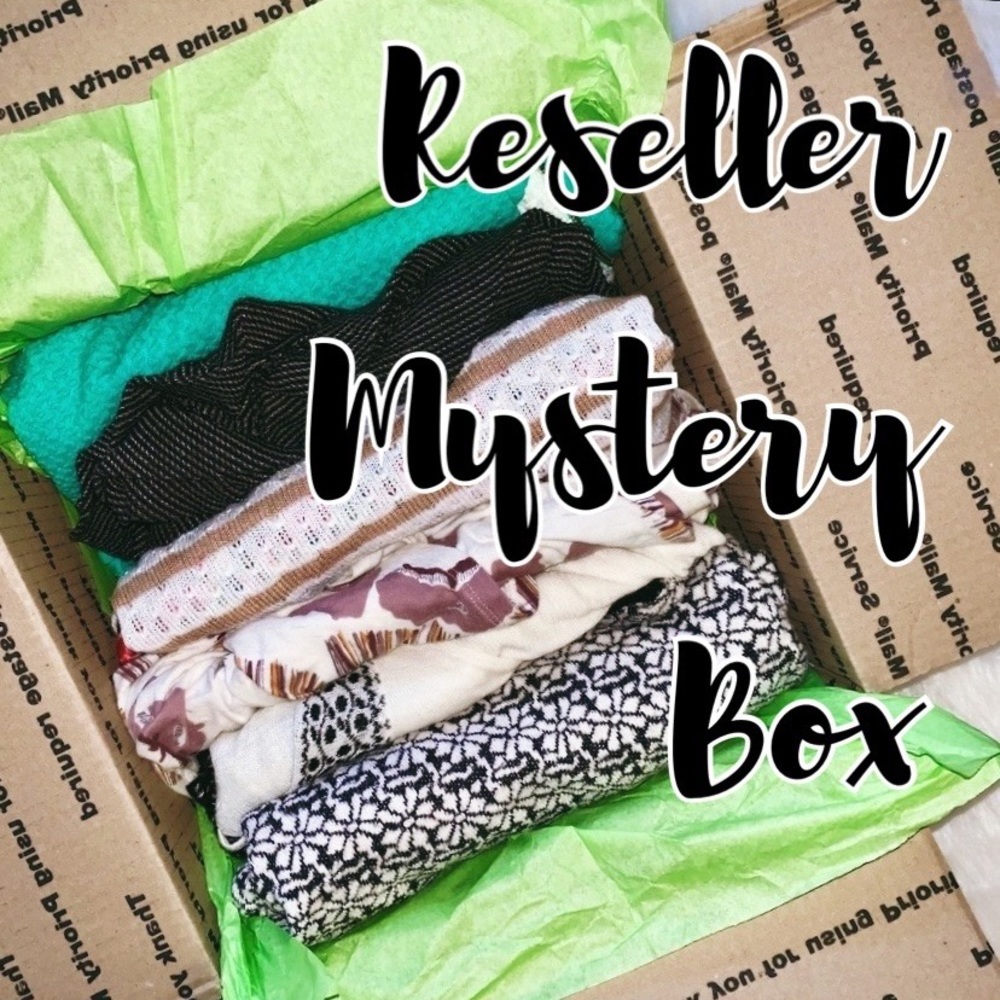 Women’s Clothing Mystery Box – Perfect for Resellers! 5–6 Stylish Pieces
